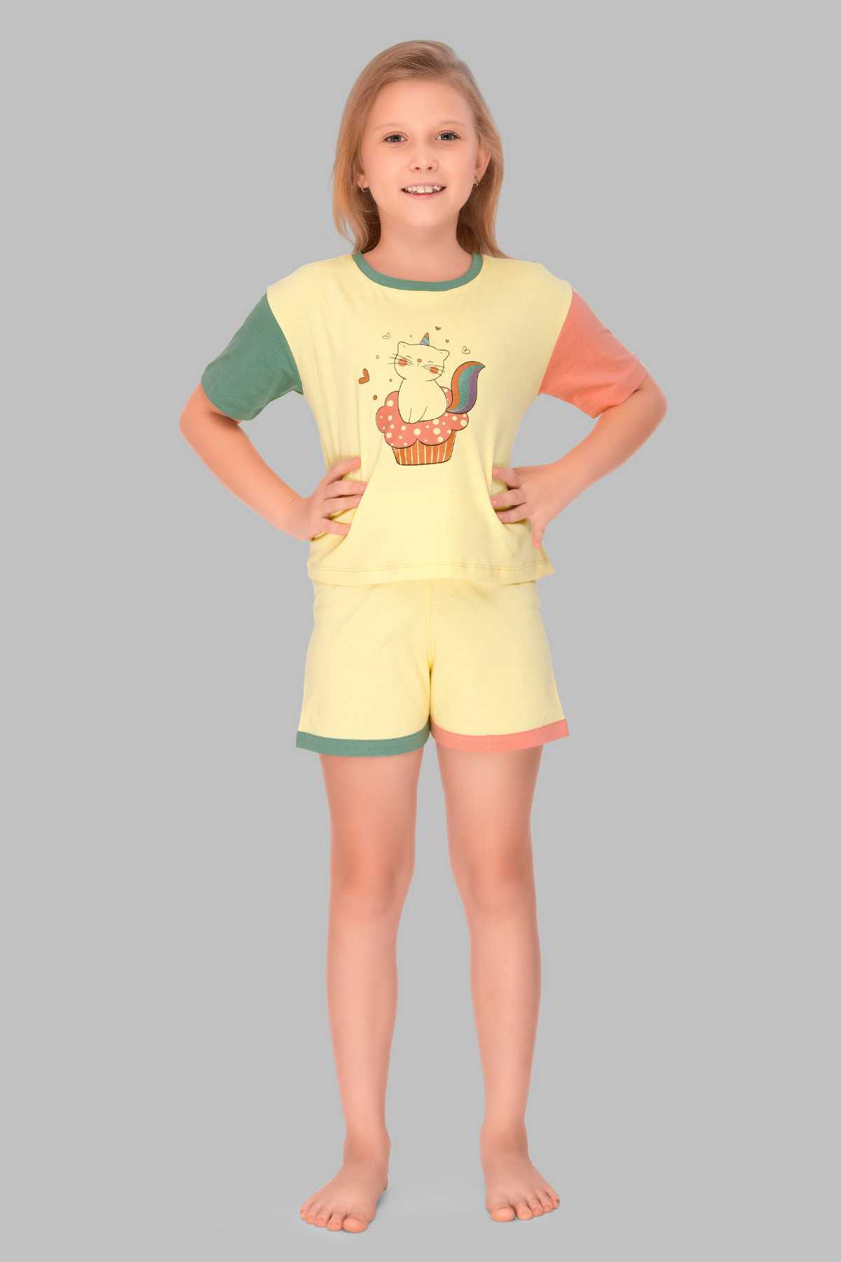 Colour Block Kitty Shorts Set For Girls