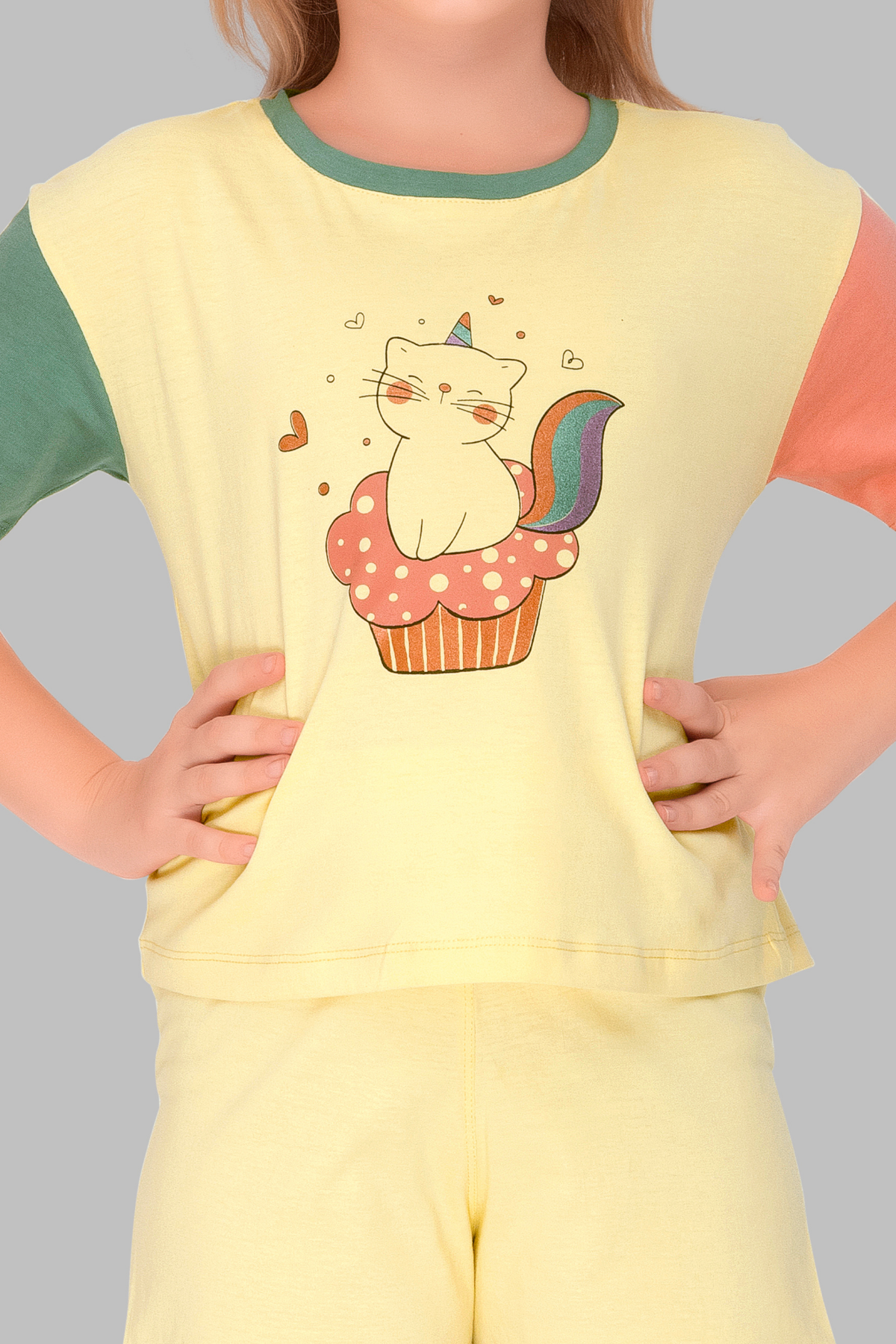 Colour Block Kitty Shorts Set For Girls