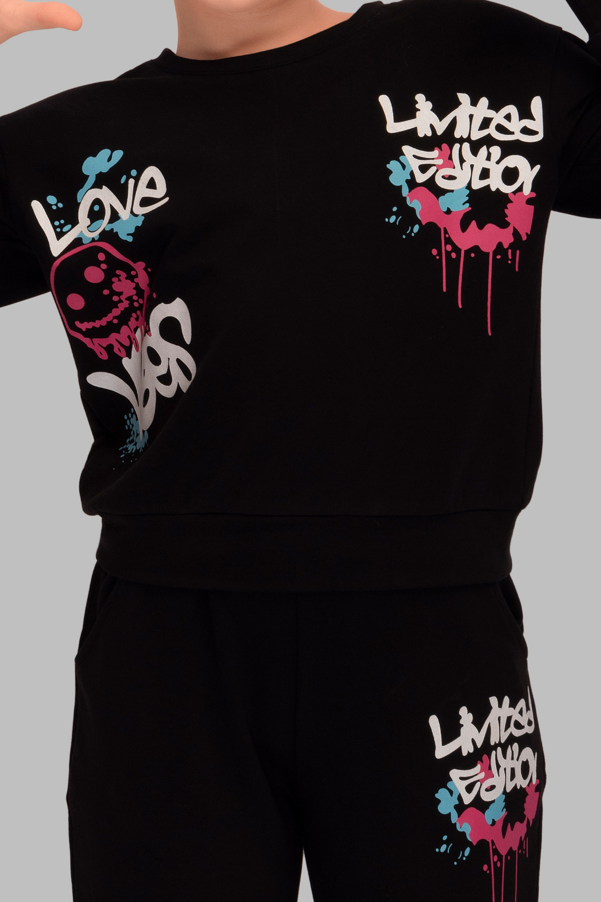 Black Full Sleeves Track Suits For Girls