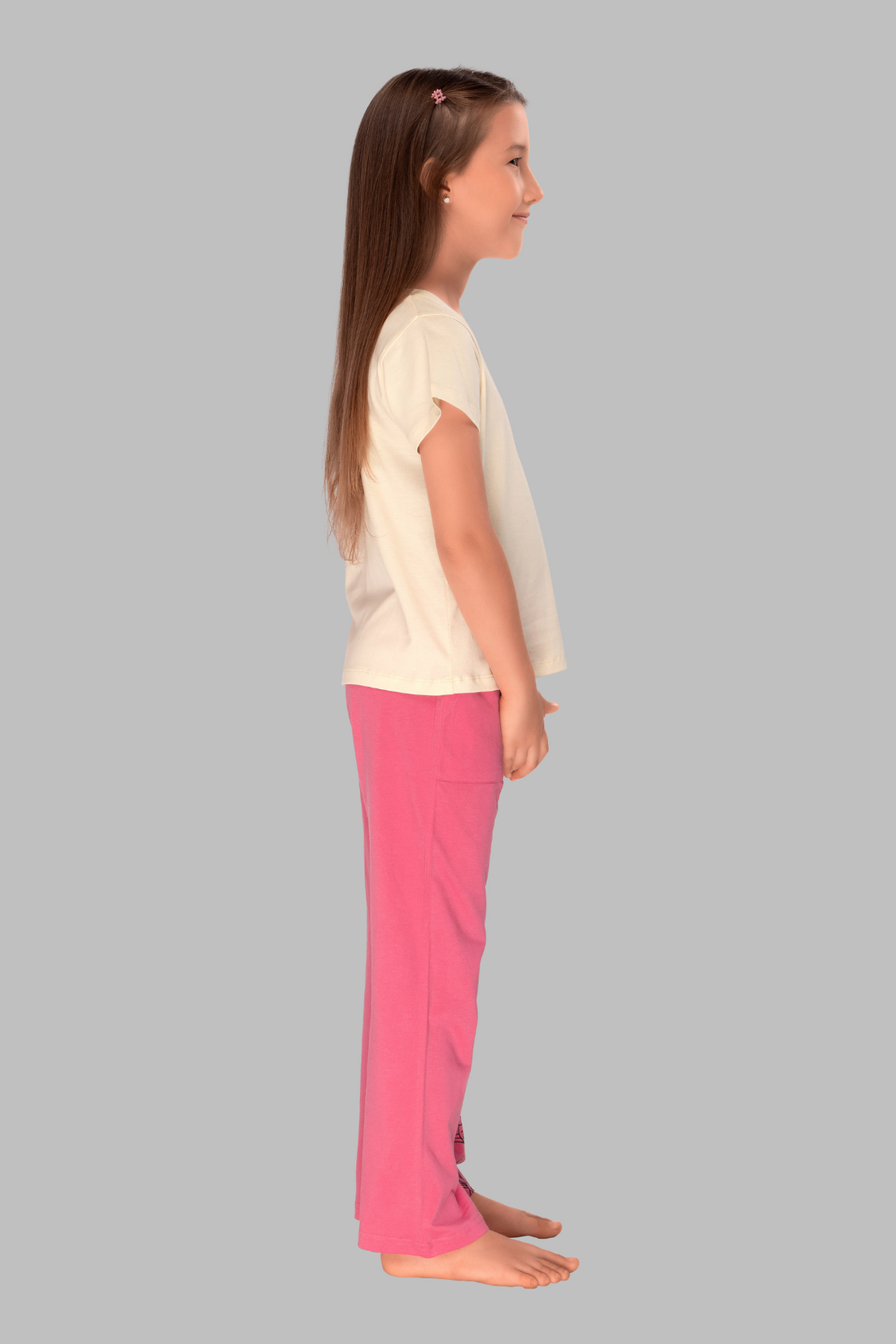 Off-White Duck Print Top with Contrast Pink Pajama Set for Girls