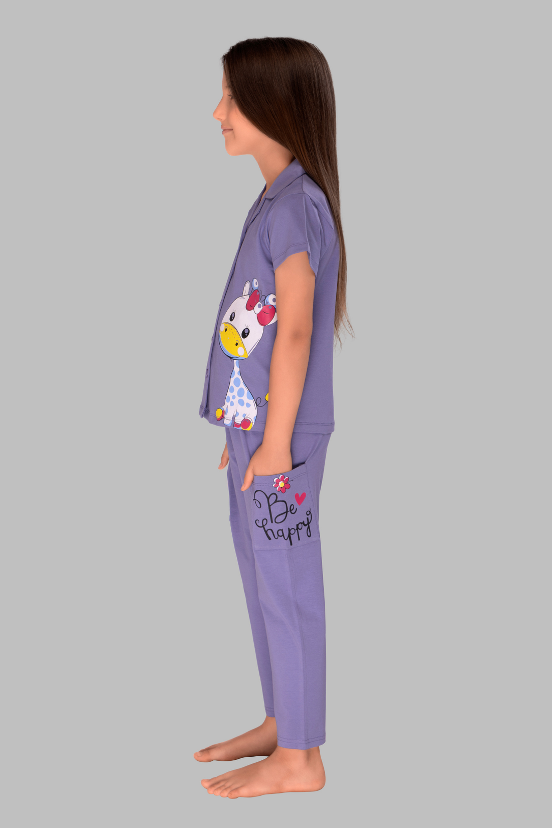 Playful Giraffe Print Collar And Pajama Set For Girls