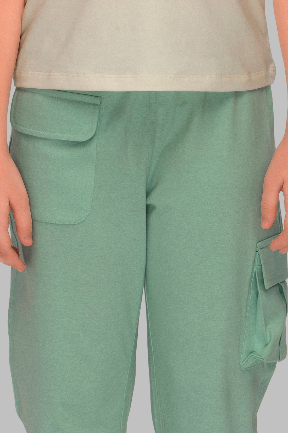 Color Blocked Top And Joggers Sets JG 25019