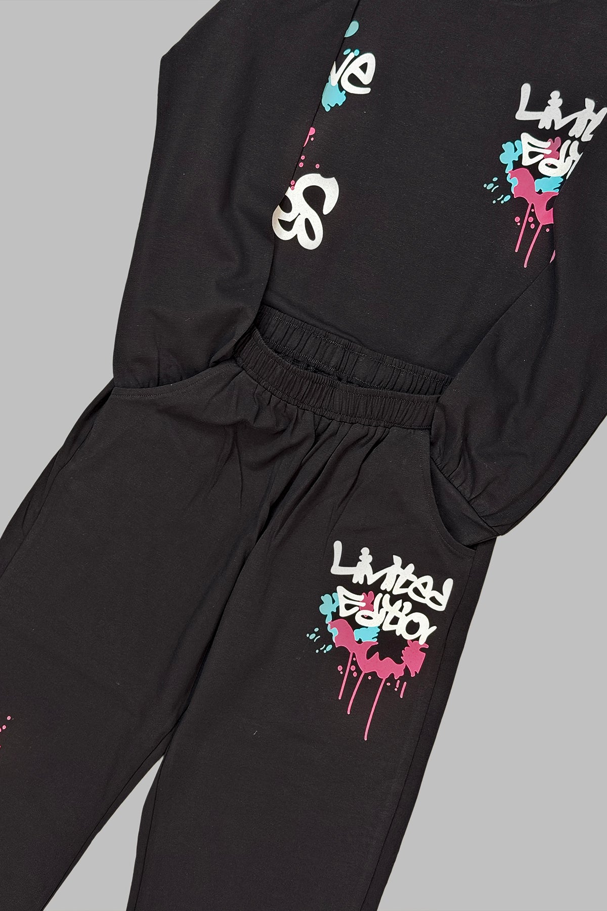 Black Full Sleeves Track Suits For Girls