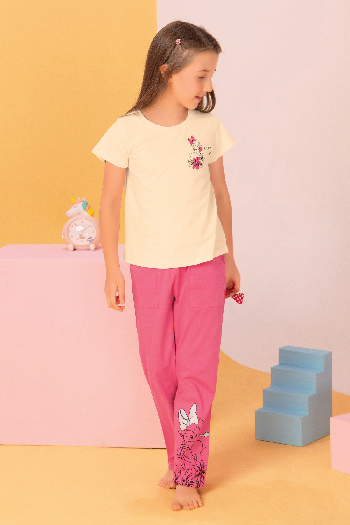 Off-White Duck Print Top with Contrast Pink Pajama Set for Girls